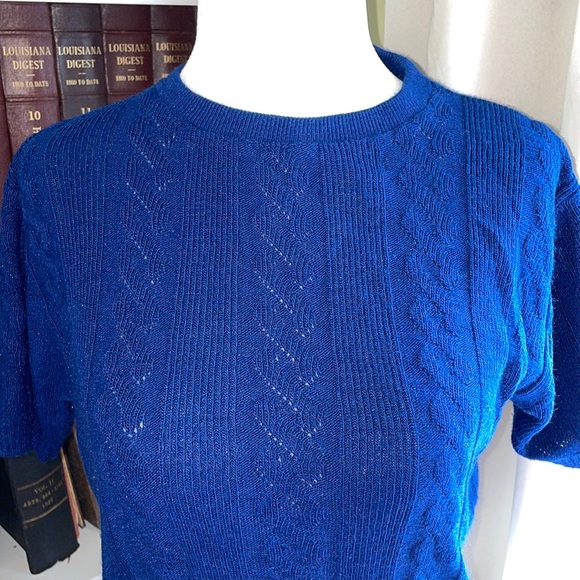 Women’s Vintage Royal Blue Classic Short Sleeve Knit Sweater - Picture 2 of 5